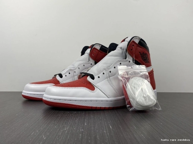 Husky 555088-161 High Heritage OG Jordan Retro 1 0701